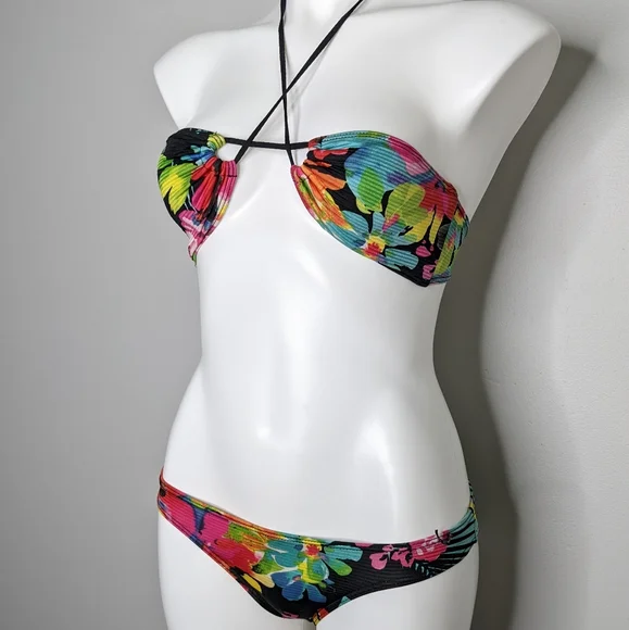 Billabong tropical floral string bikini 6 - Picture 2 of 11